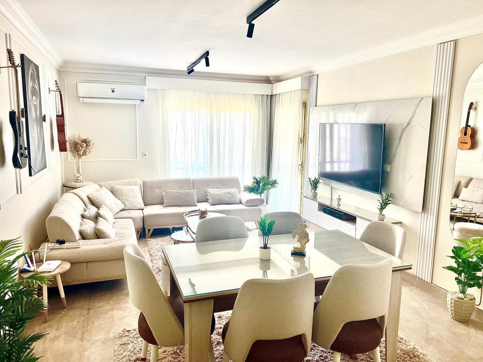 DoUu Stay 1,Luxury 2BR & Office Modern Homes Zayed Apartment in Egypt