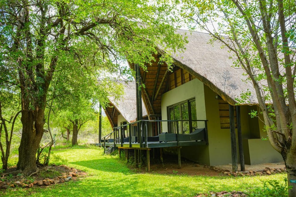 Property building, Spring, Day, Natural landscape, Garden, Other, Garden view