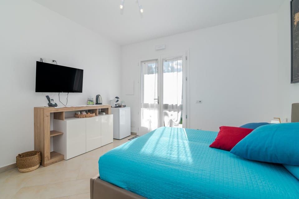 Property building, Living room, Bedroom