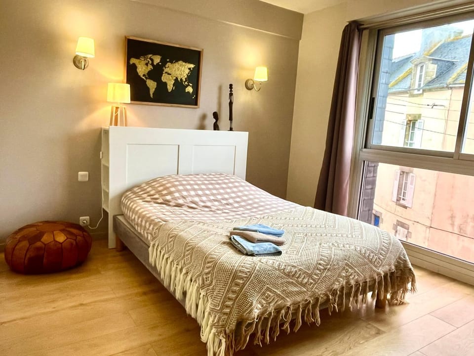 Centre ville, Appartement moderne baigné de lumière Apartment in Douarnenez