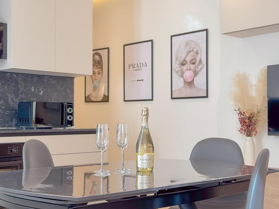 Milano Urban Suite by Host Hero Apartment in Milan