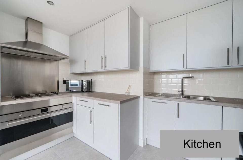Kitchen or kitchenette, Kitchen or kitchenette, Communal kitchen, kitchen