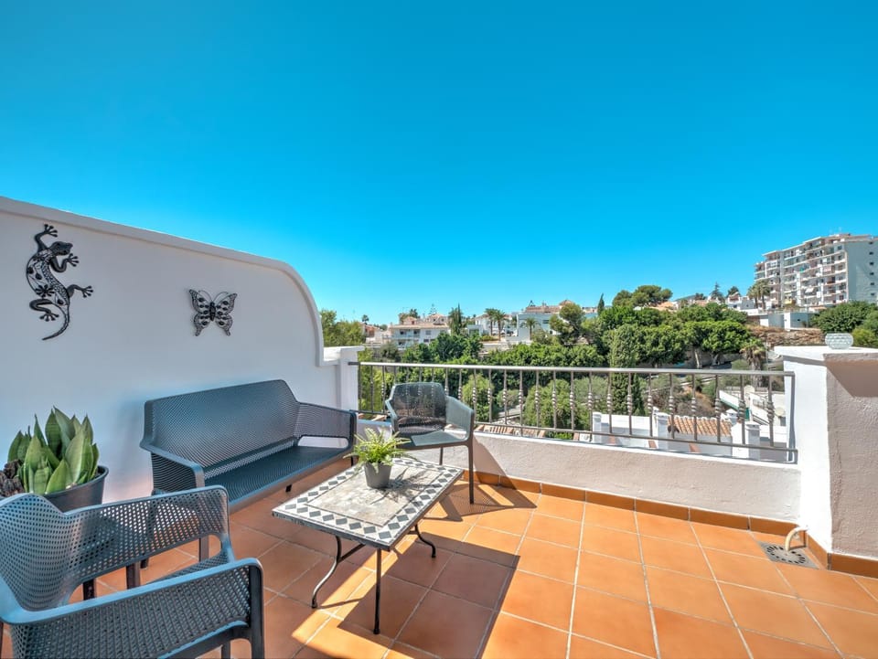 Day, Natural landscape, View (from property/room), Balcony/Terrace, Seating area