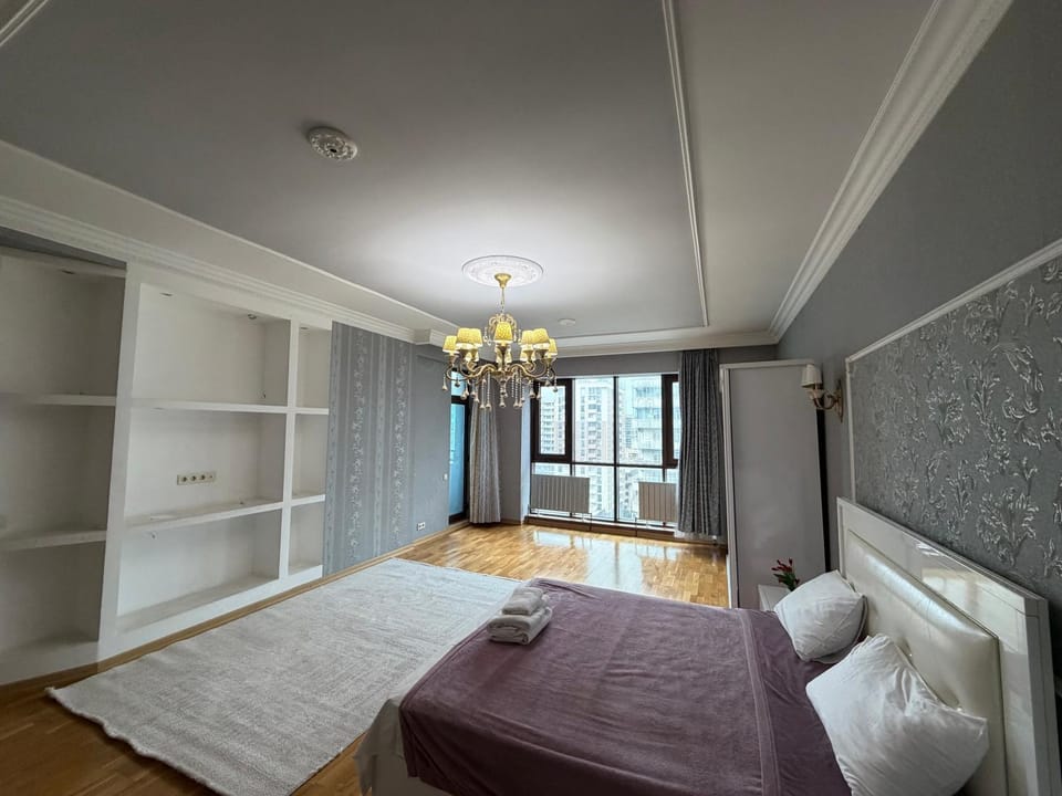 Bed, Bedroom, towels, wardrobe