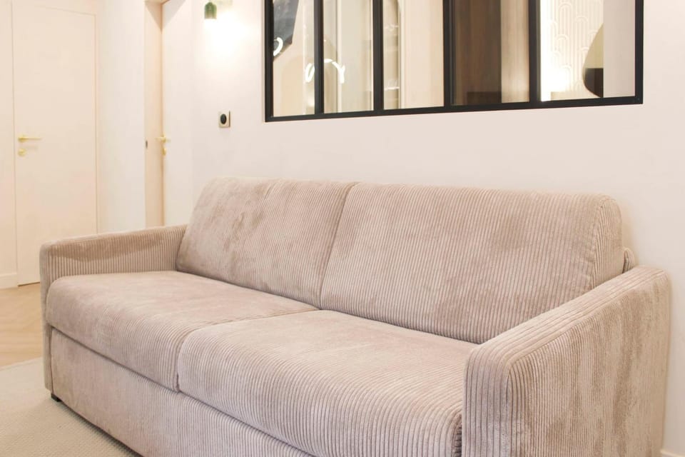 Chaumont Paris Suite Apartment in Paris