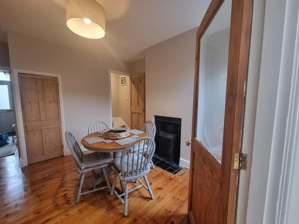 Central Cambridge -comfortable Victorian Terrace House in Cambridge