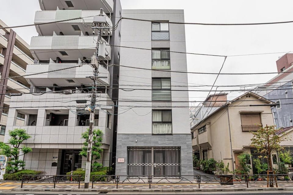 Skytree Stay Home, a 4-minute walk from Oshiage Station, a private house with an elevator Apartment in Japan