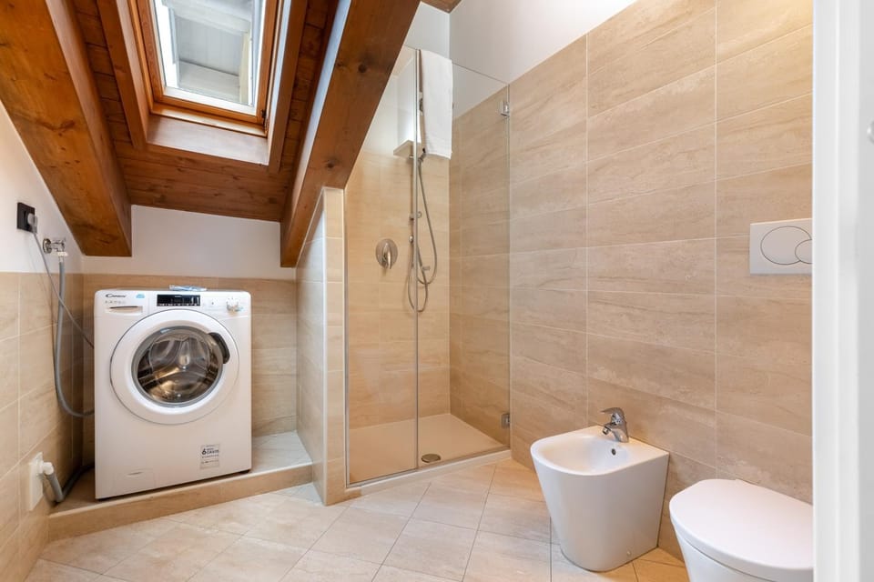 Hostdomus - Urban Loft Apartment in Turin