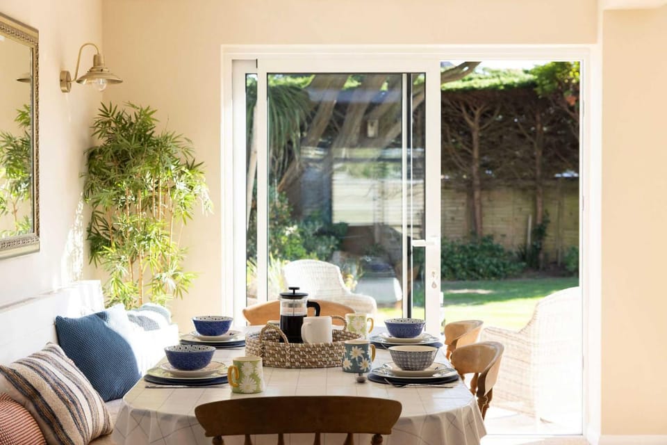 Dining area, Garden view