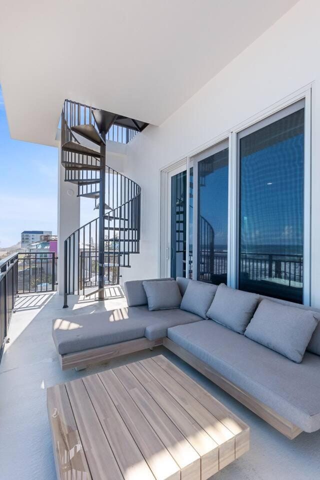 Oceanfront, Pool, New Smyrna Modern Beach House House in Florida