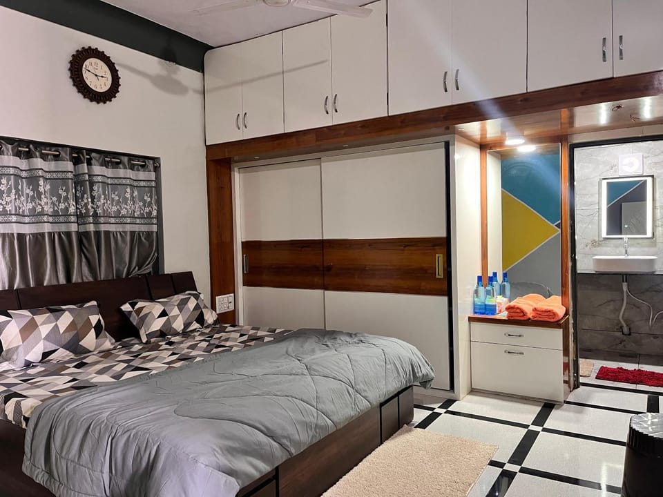 Bed, Bedroom, wardrobe