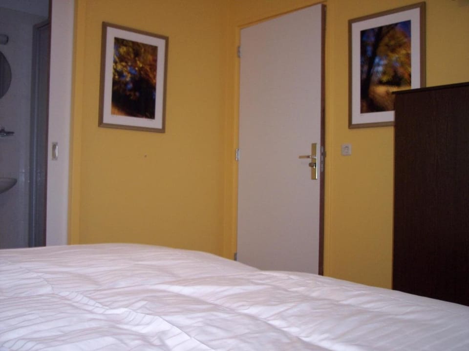 Bed, Decorative detail