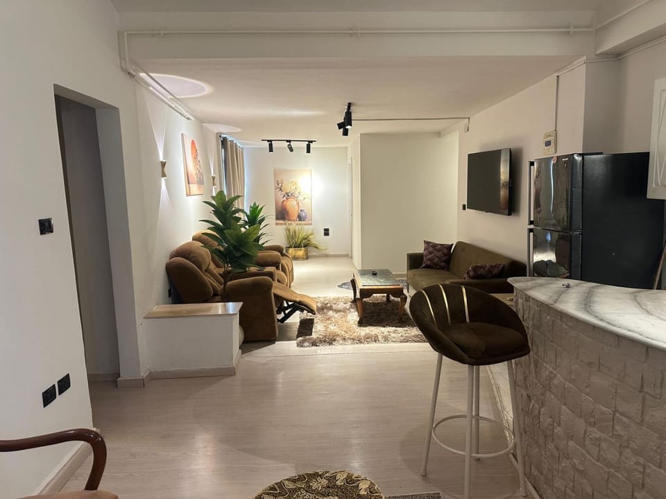 Communal lounge/ TV room, TV and multimedia, Living room, Seating area