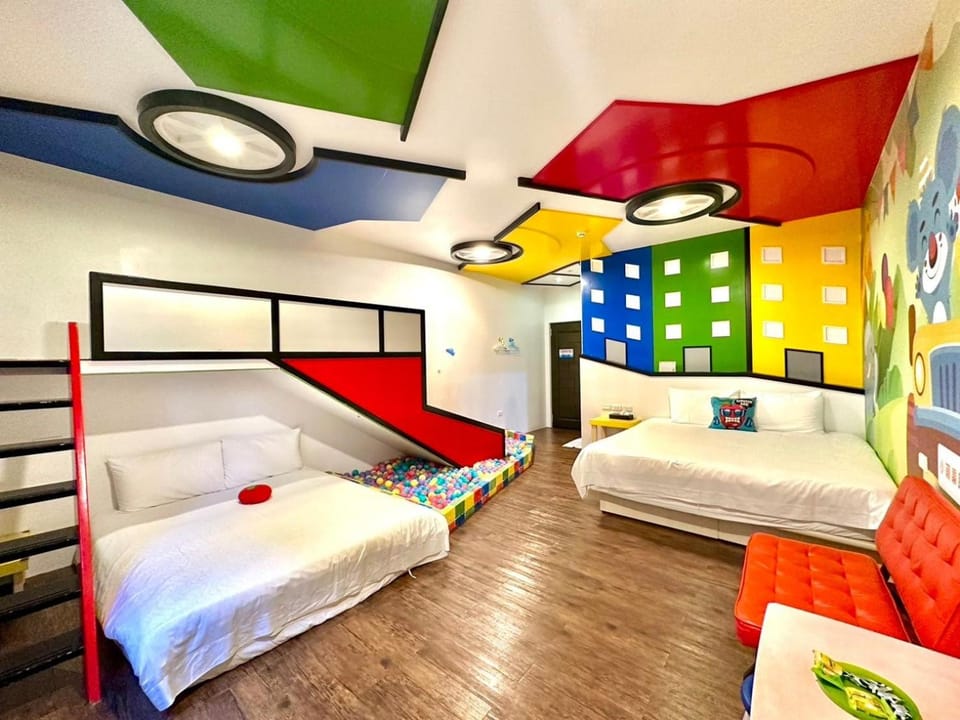 Bed, Photo of the whole room, Bedroom, bunk bed