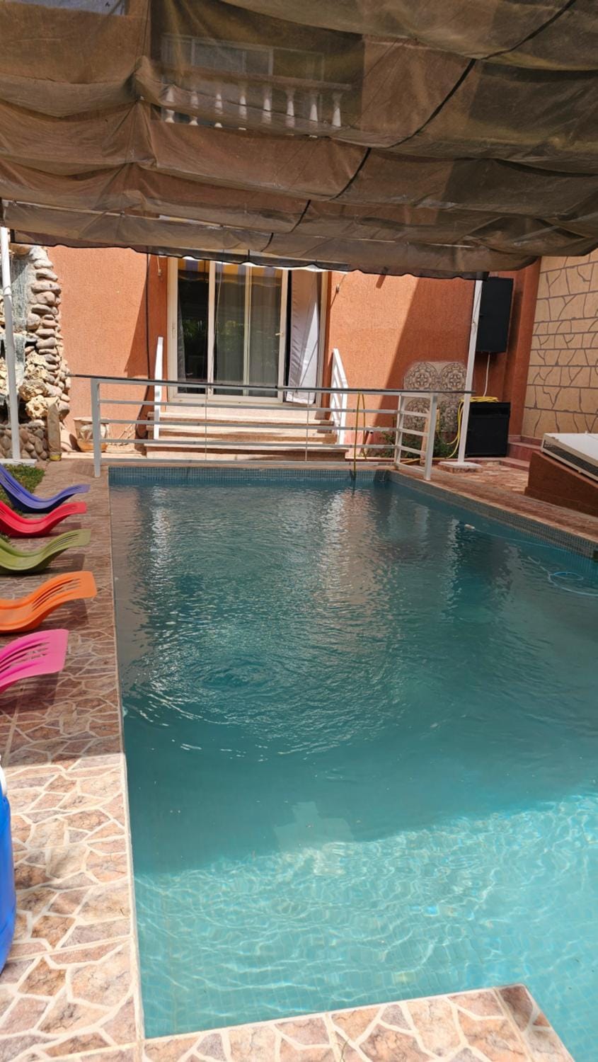 Swimming pool, Swimming pool