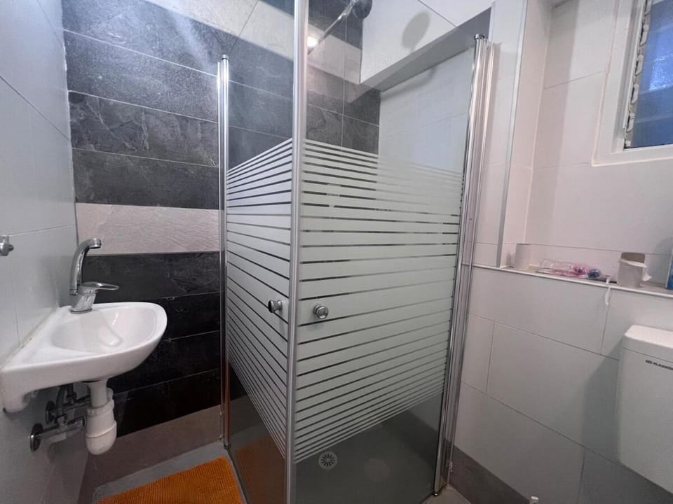 Ashdod big 5 Rooms for 10 people Apartment in South District