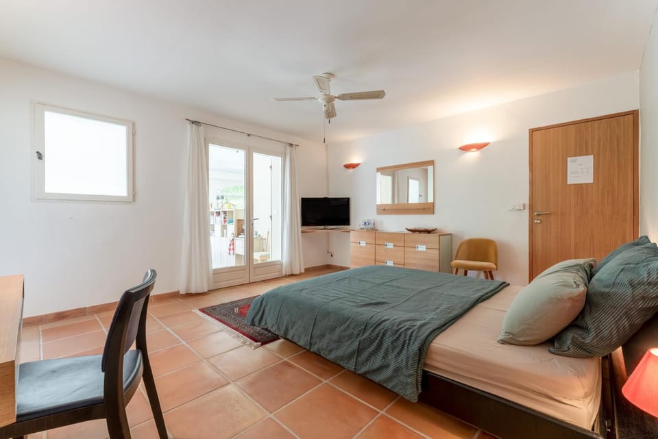 Property building, Living room, Bedroom