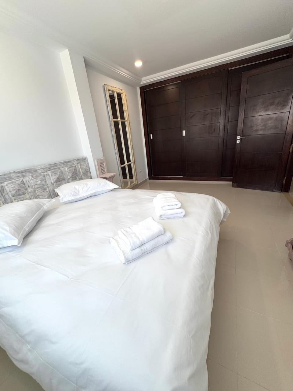 Bed, Photo of the whole room, Bedroom, towels, wardrobe