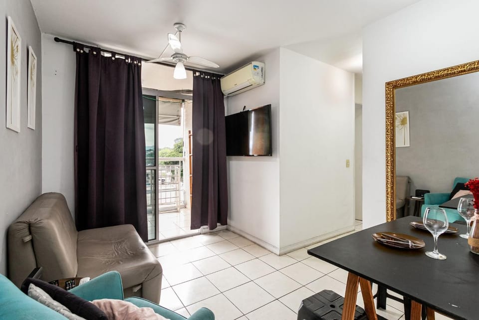 Communal lounge/ TV room, Living room, Dining area