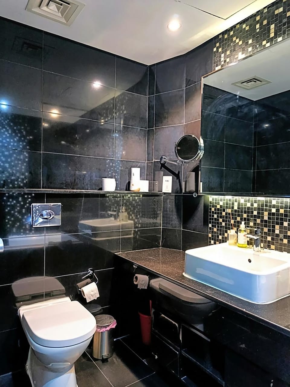 Shower, Toilet, Bathroom