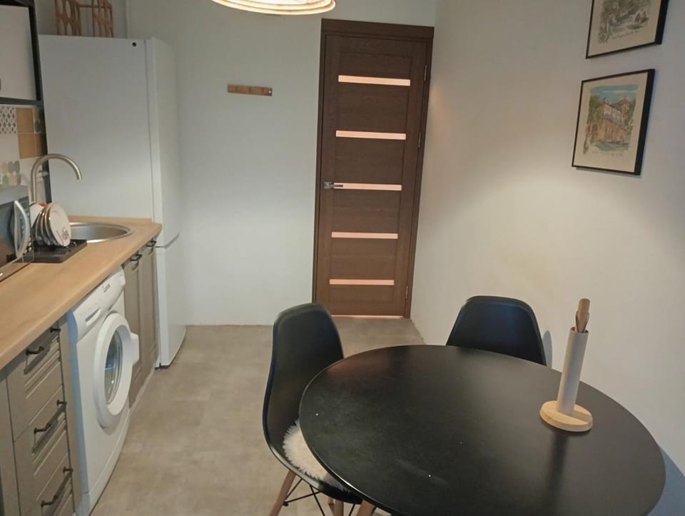Dining area, Lunch, oven, kitchen, kitchen
