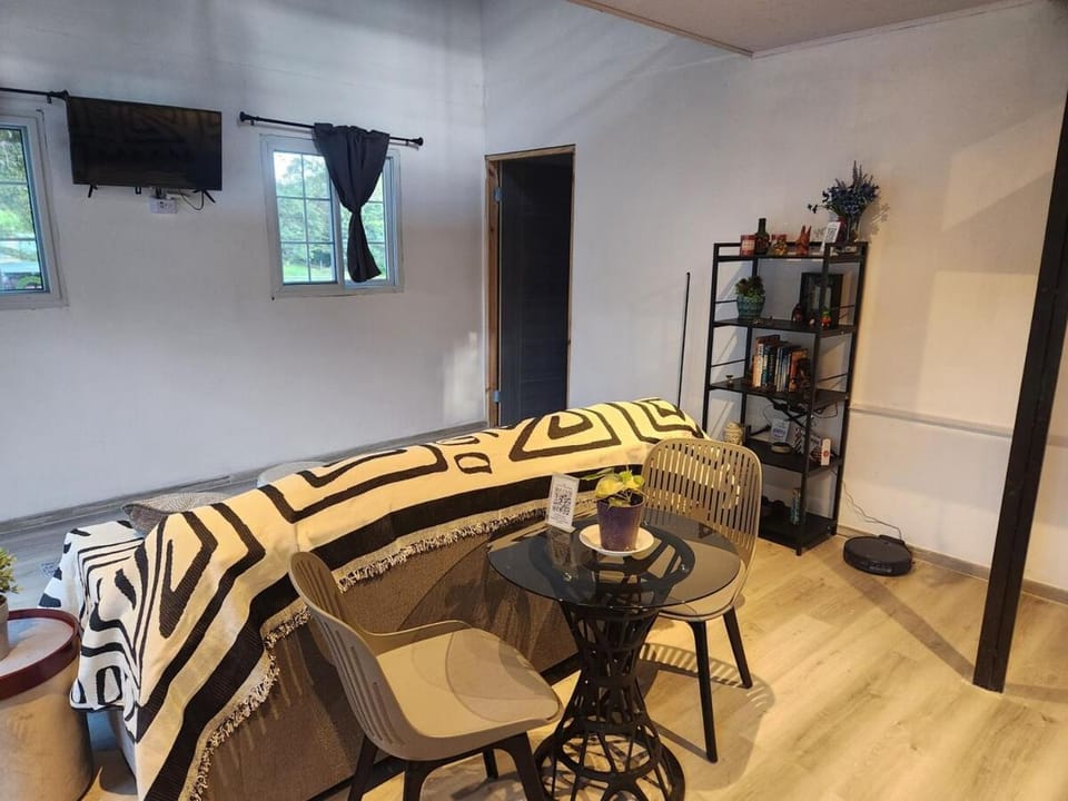 Cozy Guesthouse with Bathtub in Alto Boquete Apartment in Boquete