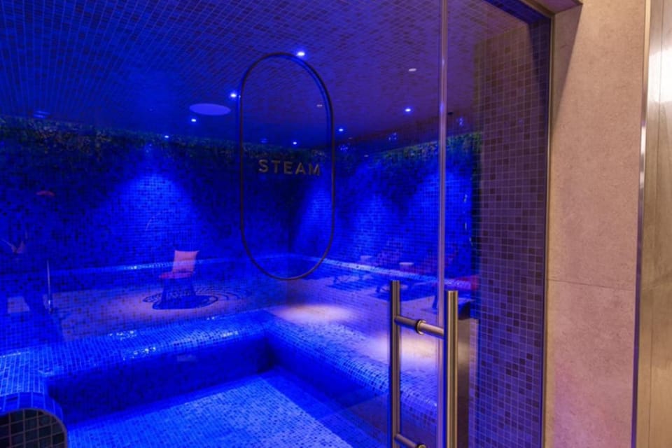 Spa and wellness centre/facilities, Swimming pool