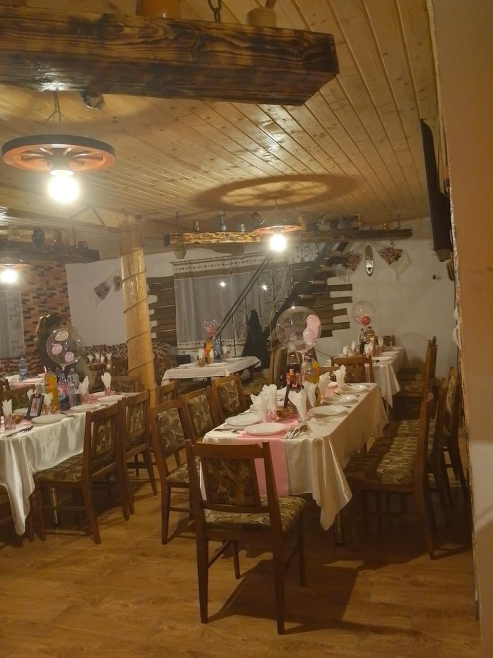 Cabana De Pe Coclauri House in Romania