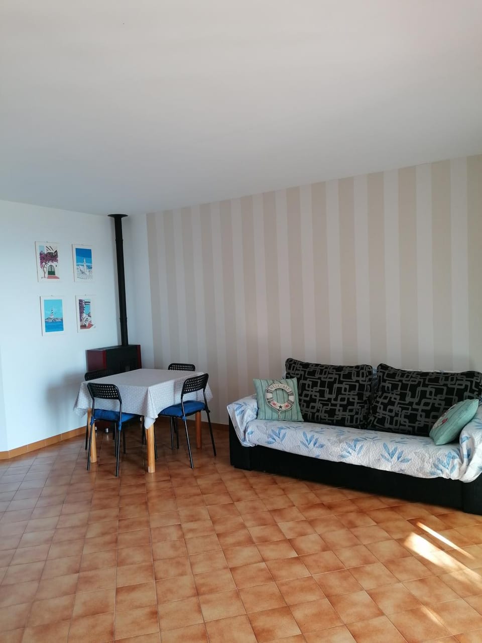 Property building, Living room