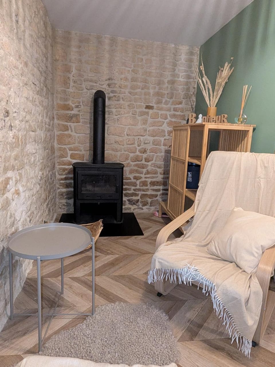 Property building, Living room