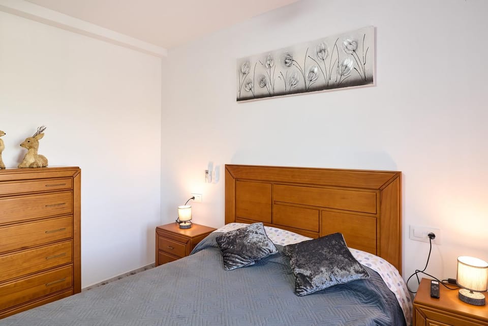 Living room, Bedroom