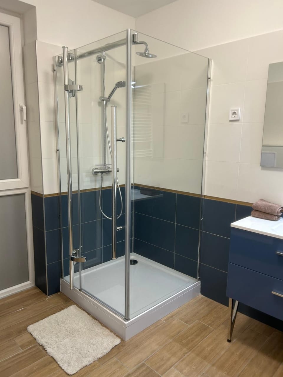 Shower, Bathroom