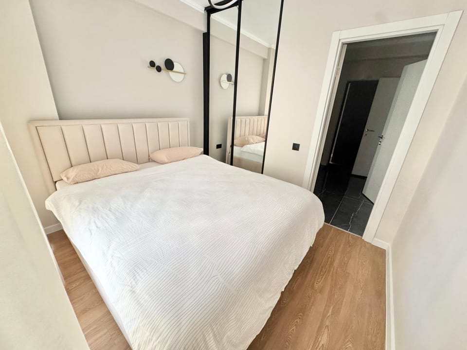 Люкс апартаменты Ботаника новострой Apartment in Chișinău