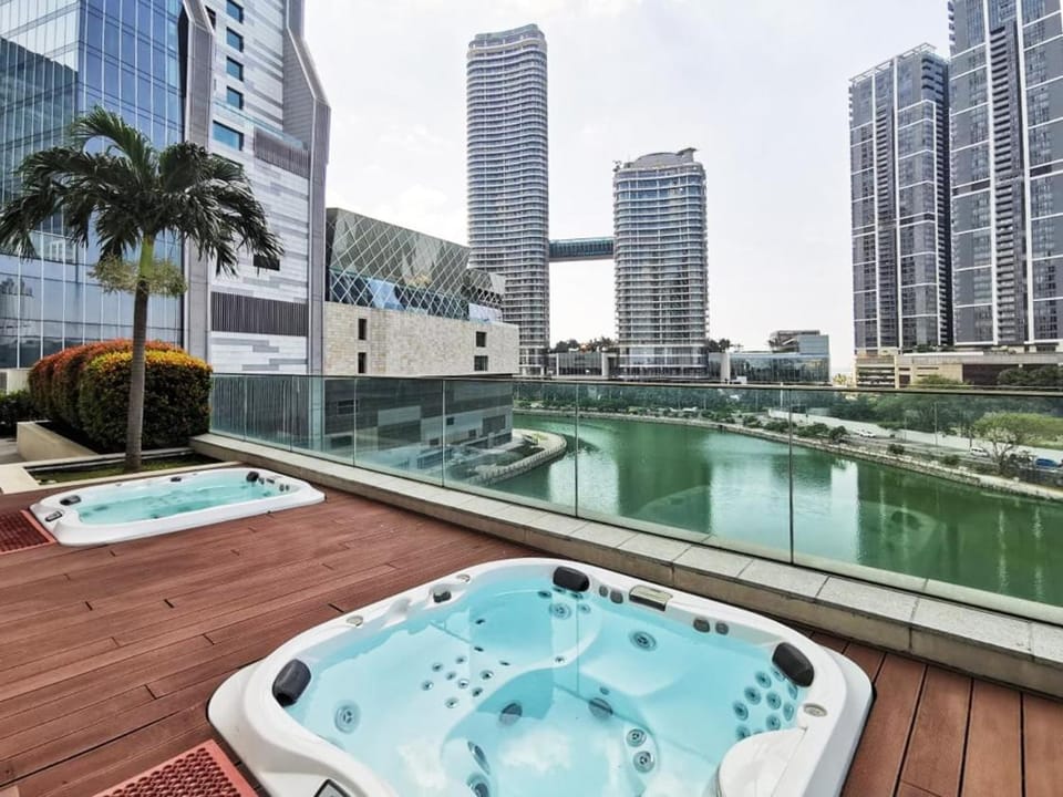 Cinnamon Life Residency Apartment in Colombo