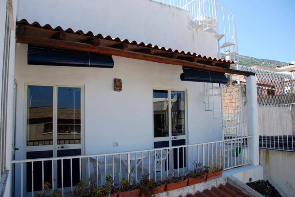 Loft family beach canneto beach Apartment in Canneto