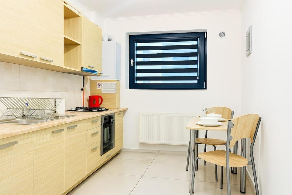 Urban Serenity Flat - Plaza Romania Mall Apartment in Bucharest
