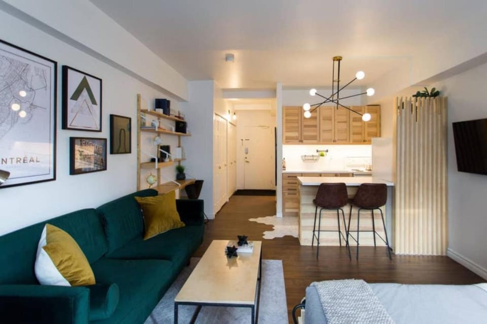 The Sherbrooke Suite 103 Apartment in Montreal