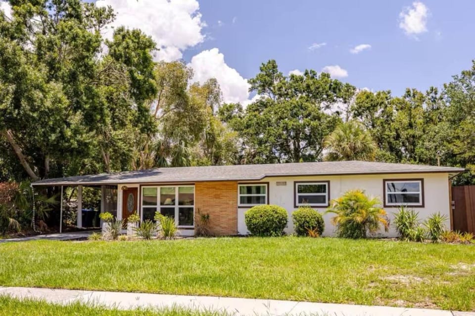 Property building, Garden, Garden view