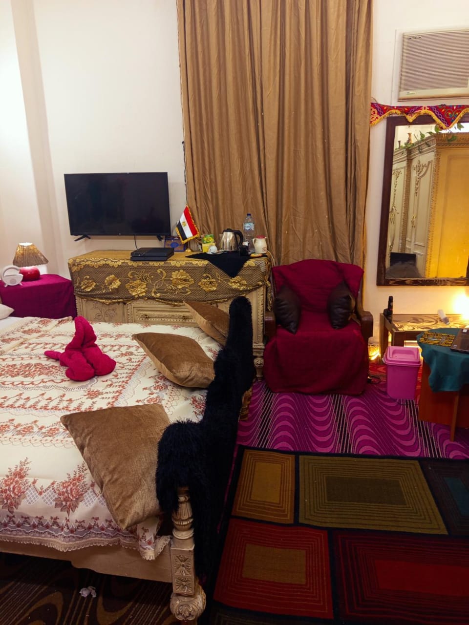 Communal lounge/ TV room, Living room, Photo of the whole room, Seating area, Evening entertainment