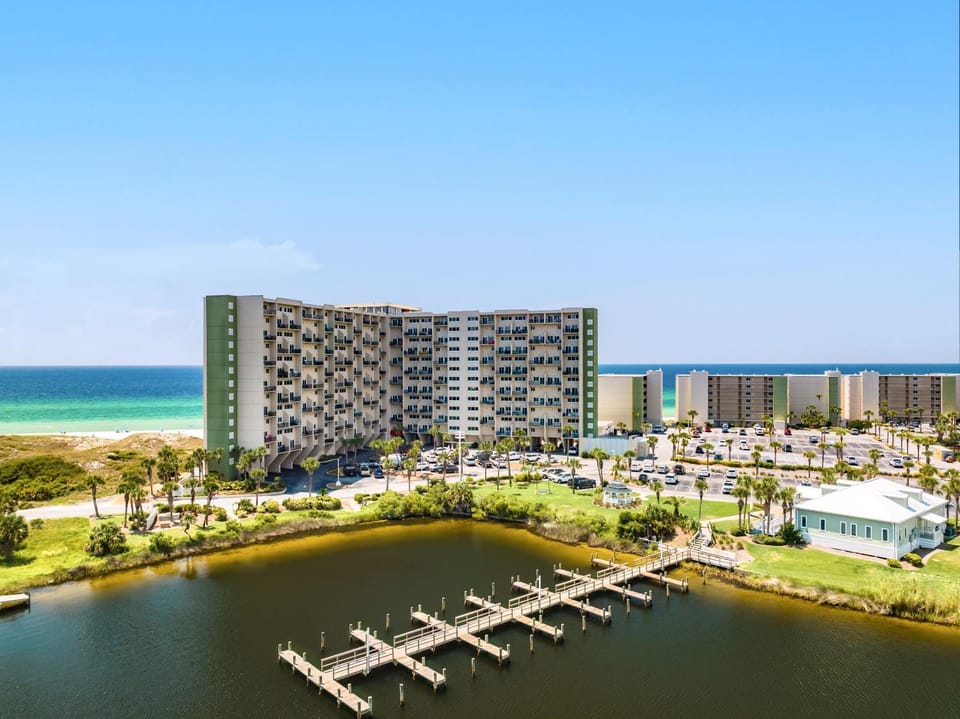 Lake view, Sea view, Location, Parking