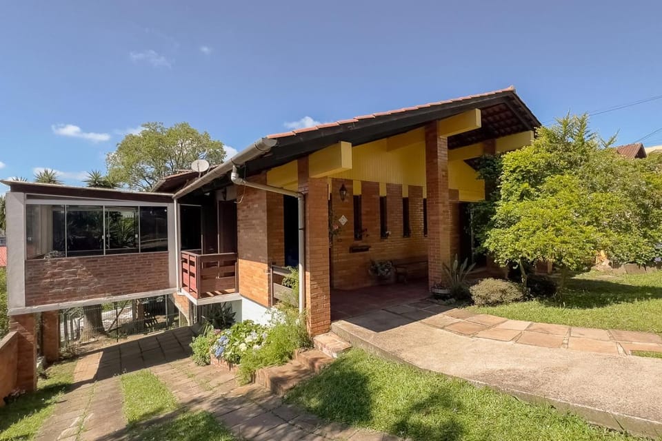 Property building, Facade/entrance, Off site