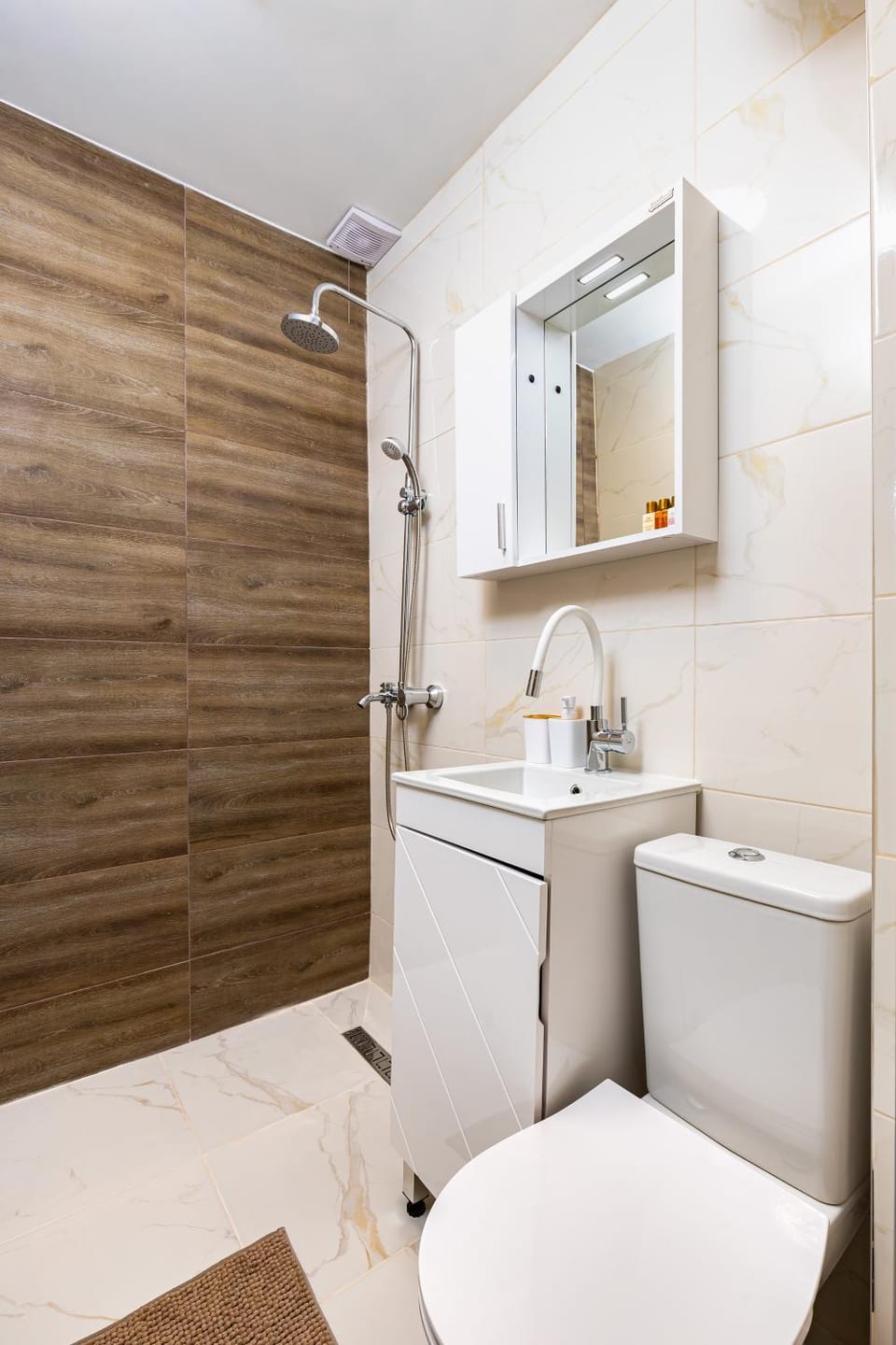 Shower, Toilet, Bathroom