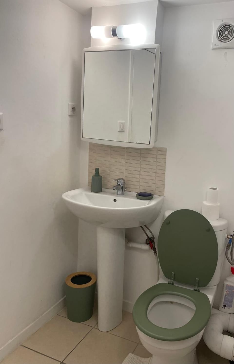 Toilet, Bathroom