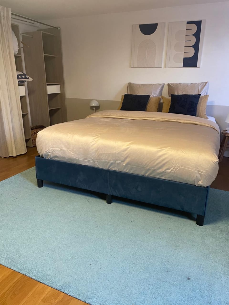 Bed, Bedroom