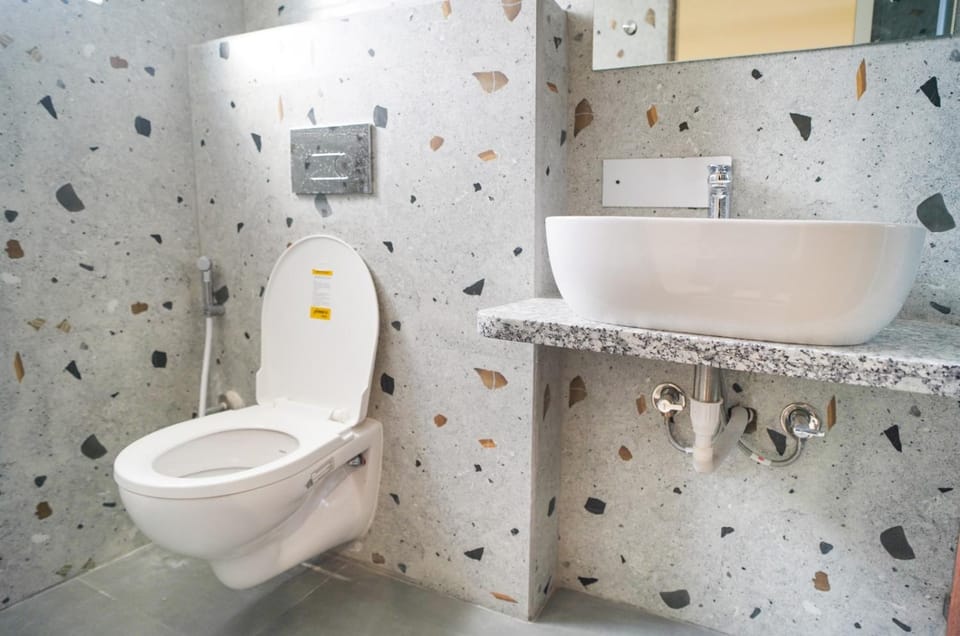 Toilet, Bathroom