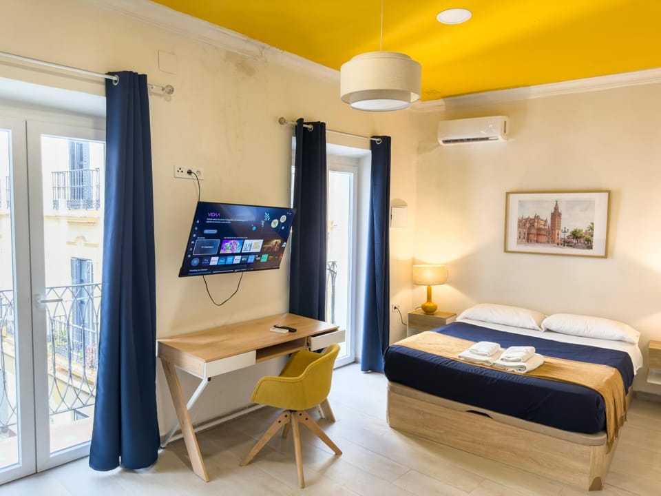 Casa Azahar de Cuna 21 l City Center Apartment in Seville