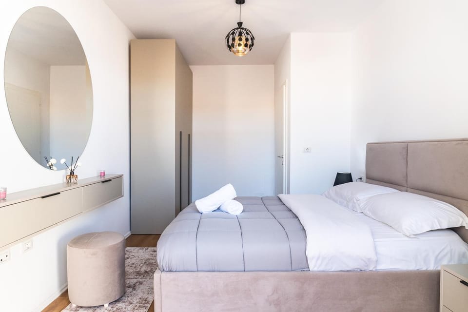 Bed, Photo of the whole room, Bedroom, towels, wardrobe