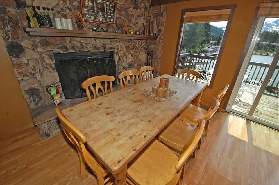 584 Alpine Drive home House in South Lake Tahoe