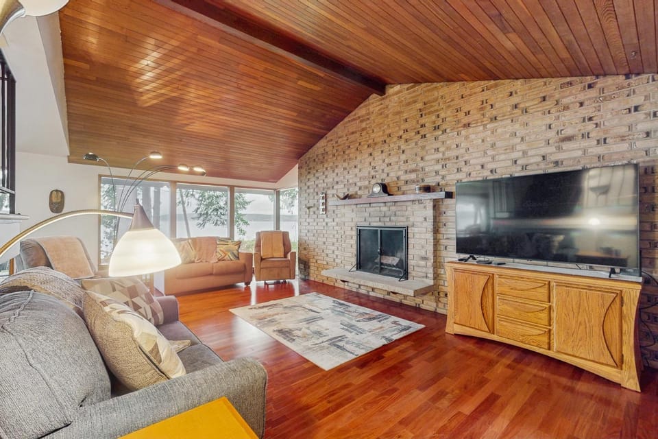 On Misty Tides House in Hood Canal