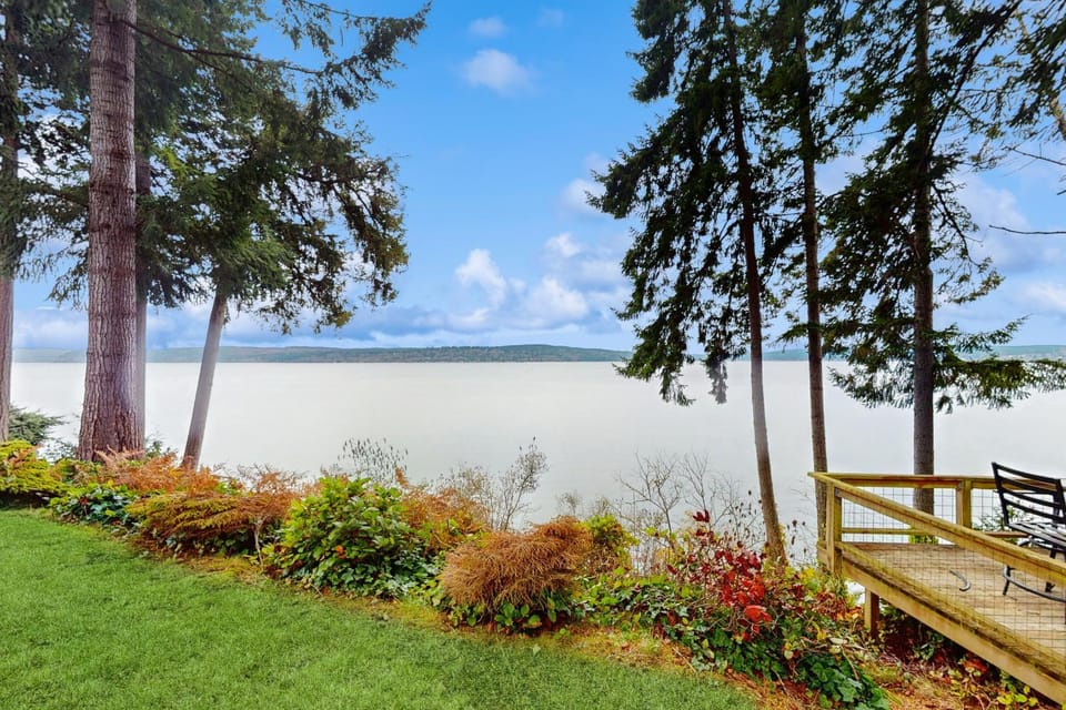 On Misty Tides House in Hood Canal